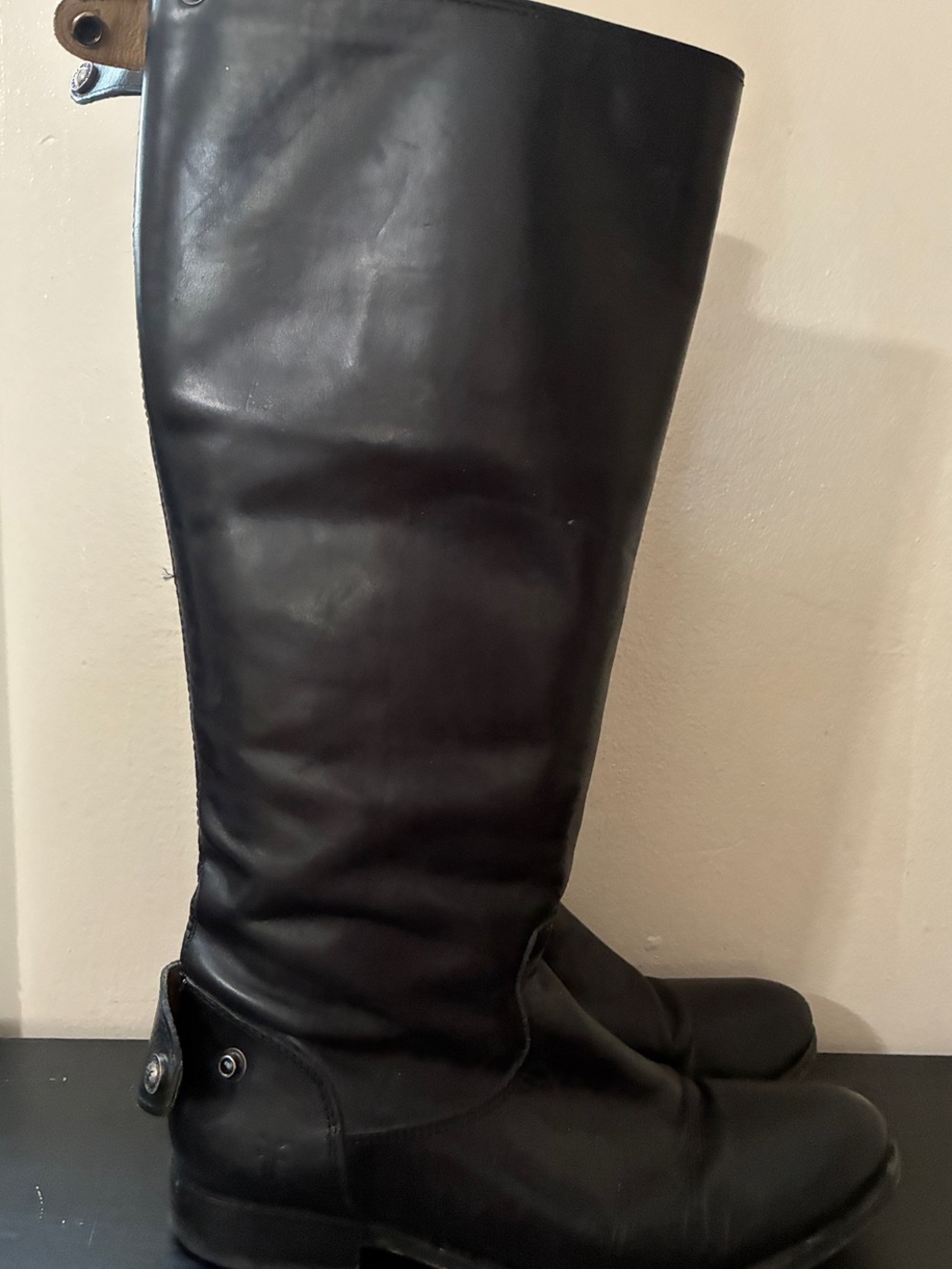 Frye tall heeled boots riding boots women’s size 8 good very used